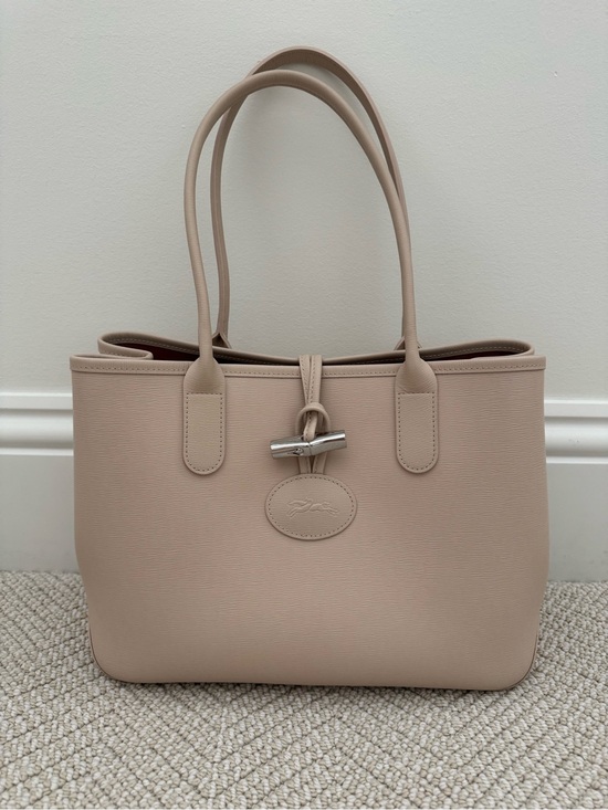 Longchamp Handbags - Longchamp Nude Beige Leather Tote with Silver Toggle